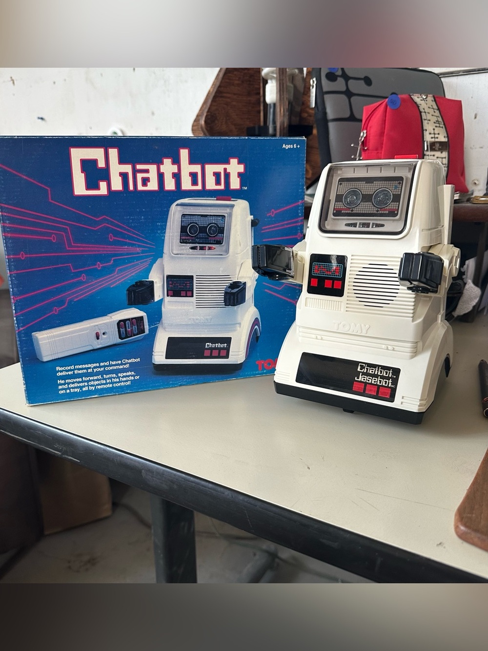 Tomy Chatbot Jasbot Retro White Toy Robot